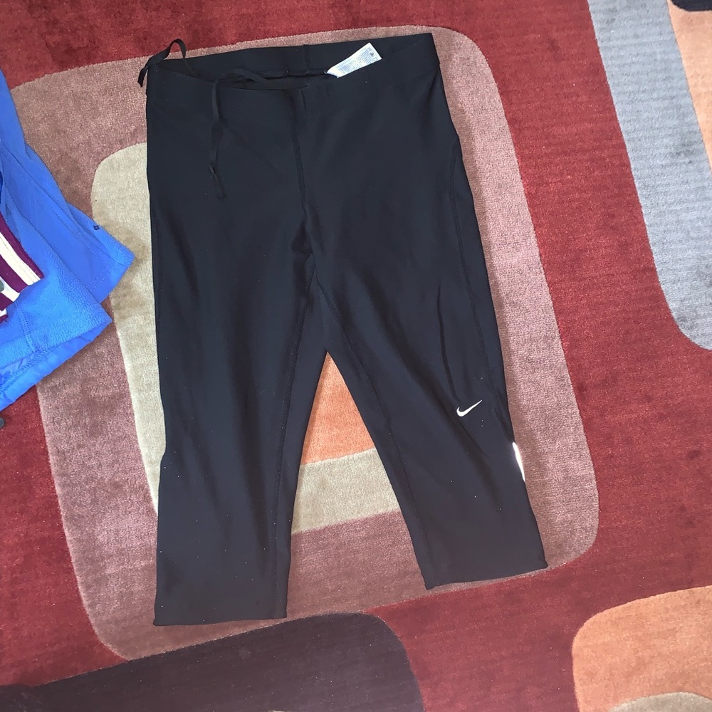 Nike fit crop leggings